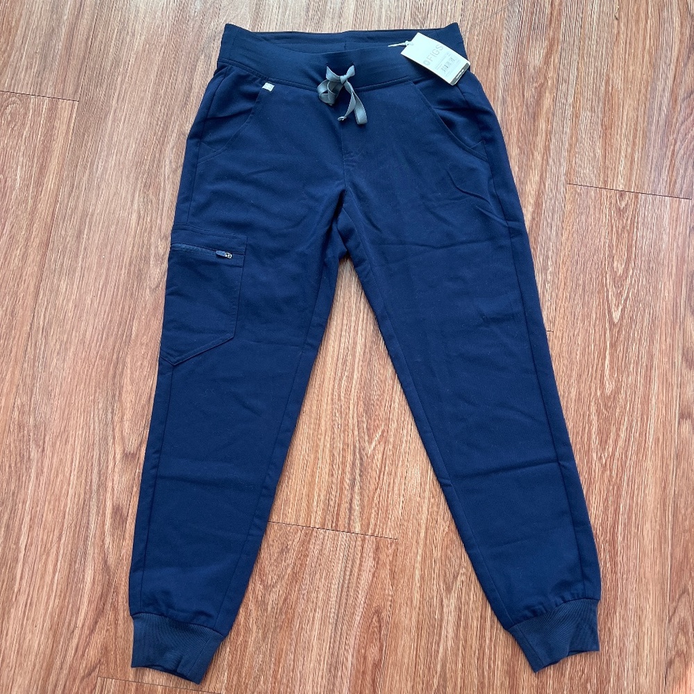 FIGS scrub top and pants NEW
